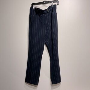 Tahari Blue Stripped Classic Office Pants Size 8P. Perfect Condition 32x39